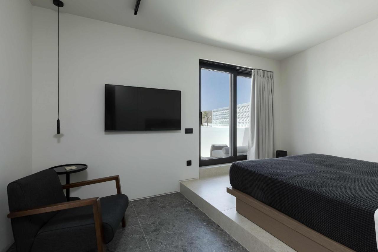 Cubic Mykonos Seafront Design Suites Ornos  Buitenkant foto