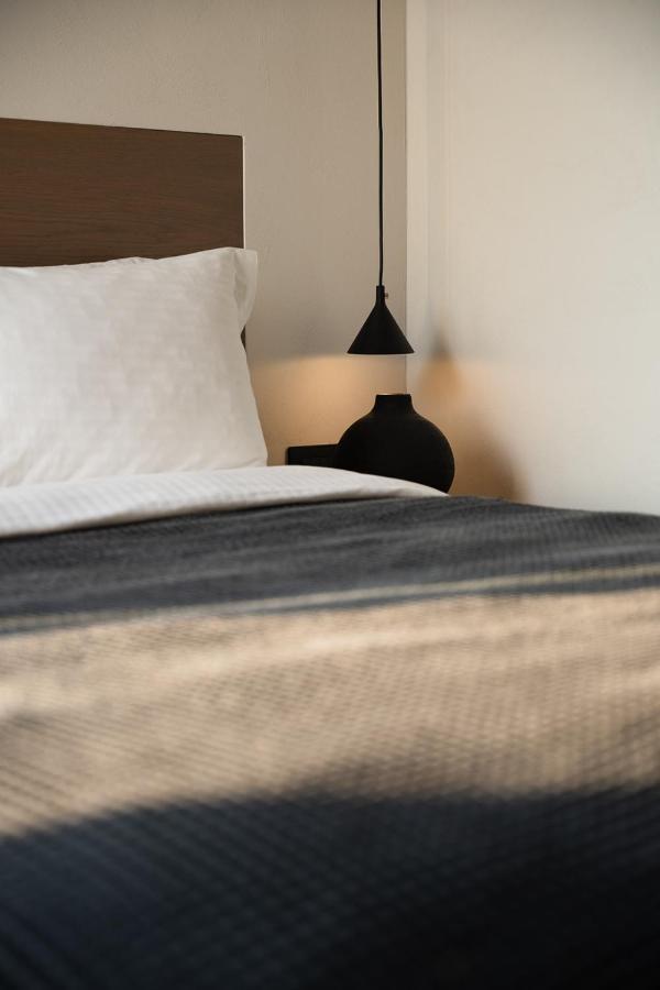 Cubic Mykonos Seafront Design Suites Ornos  Buitenkant foto